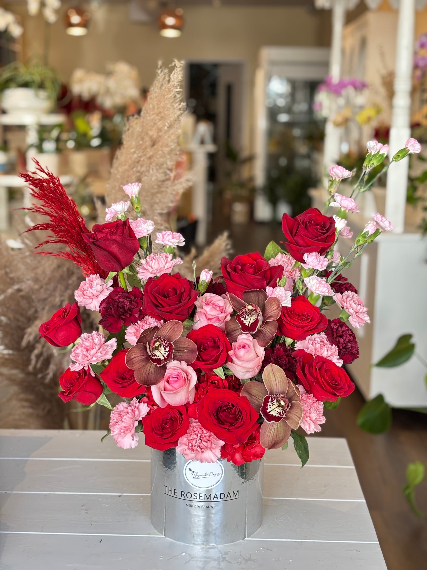 Roses Mix Hug Bucket