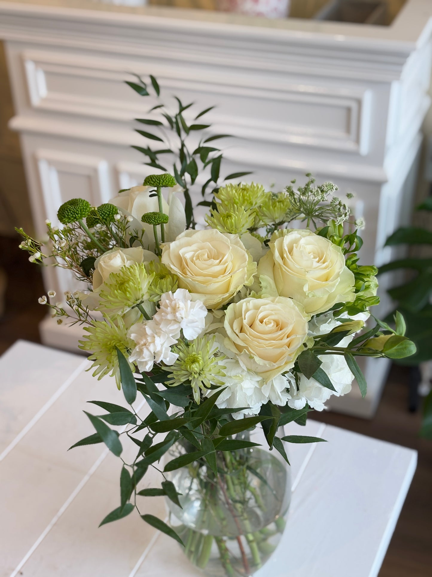 Green&White Mix Vase Arrangement