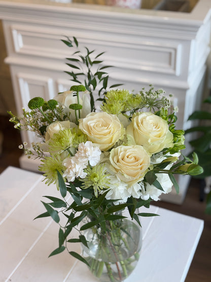 Green&White Mix Vase Arrangement