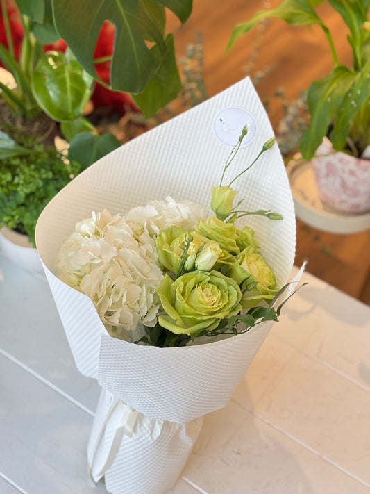Green Rose and Hydrangea Mixed Bouquet