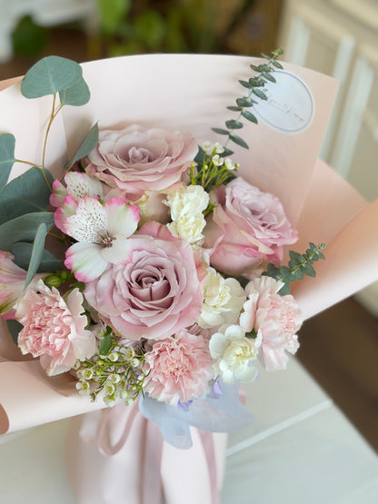 Pink Rose Mixed Bouquet