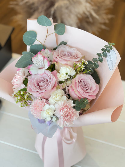 Pink Rose Mixed Bouquet