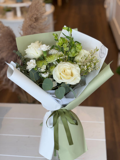 Green & White Rose Mixed Bouquet
