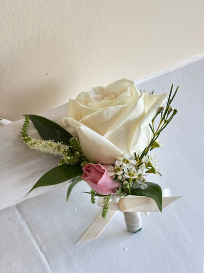 Fresh Flower Boutonnières- White Rose