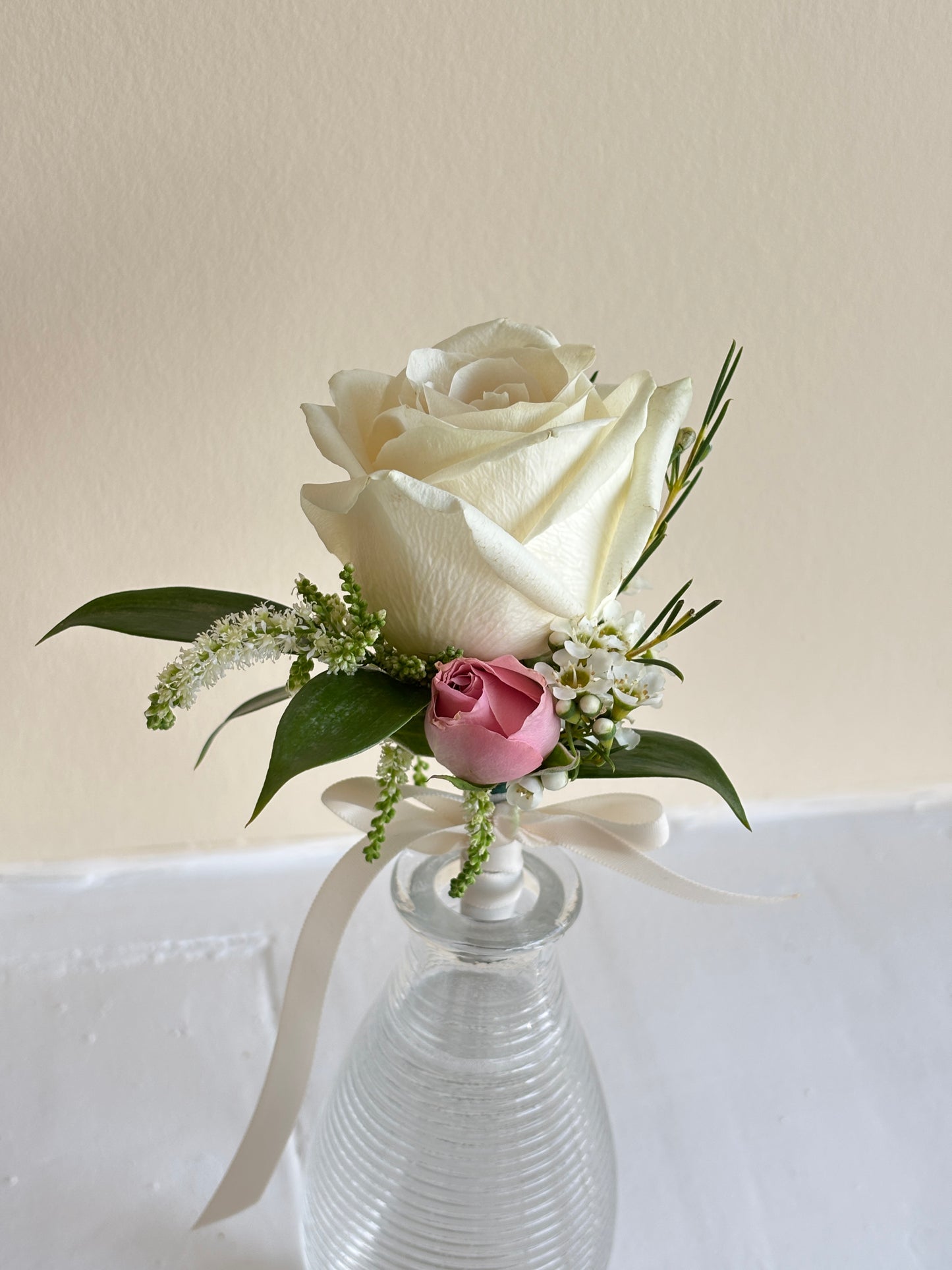 Fresh Flower Boutonnières- White Rose