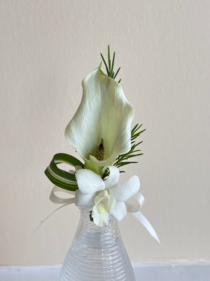 Fresh Flower Boutonnières- White Calla