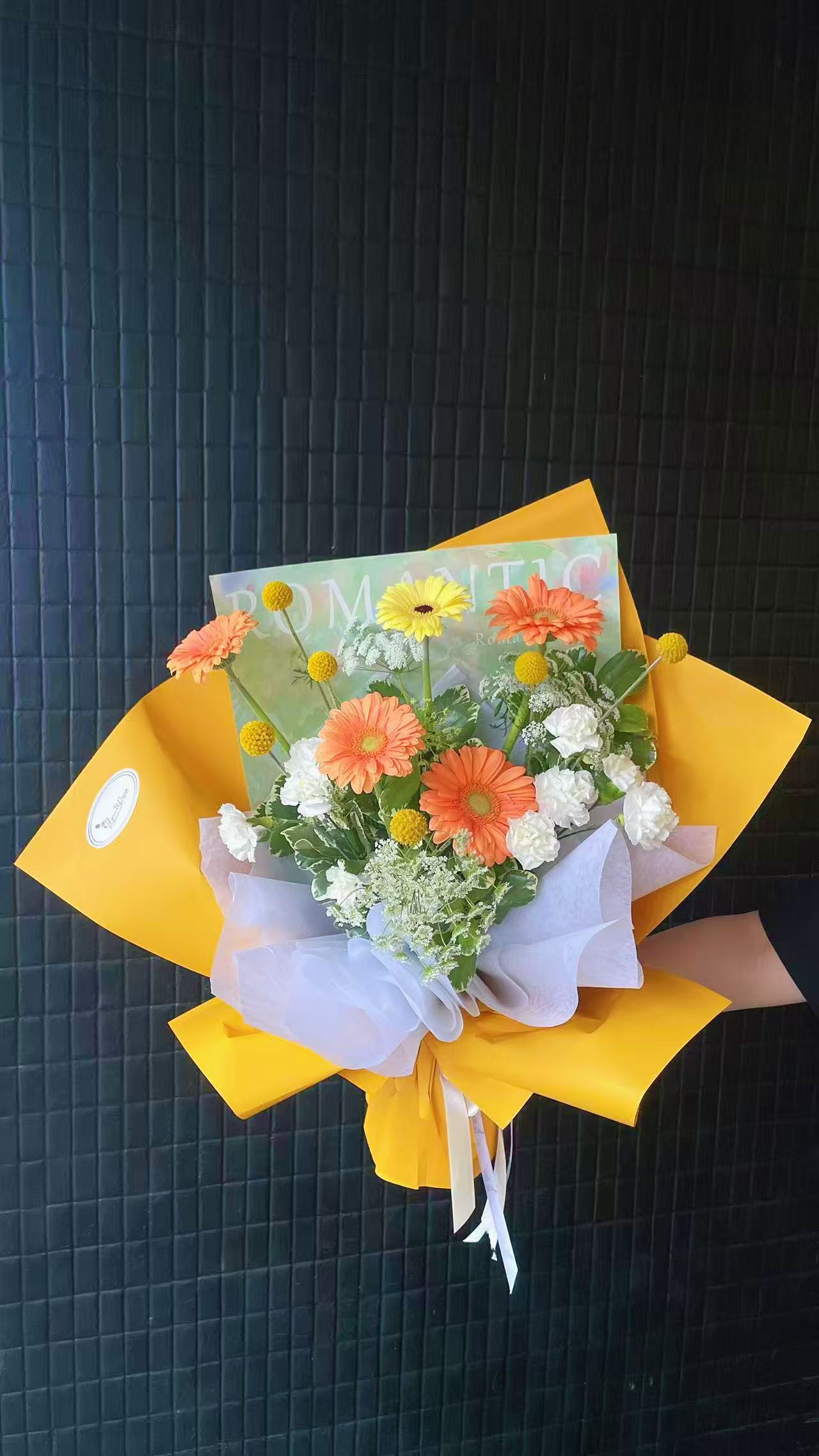 Orange gerbera mixed small bouquet