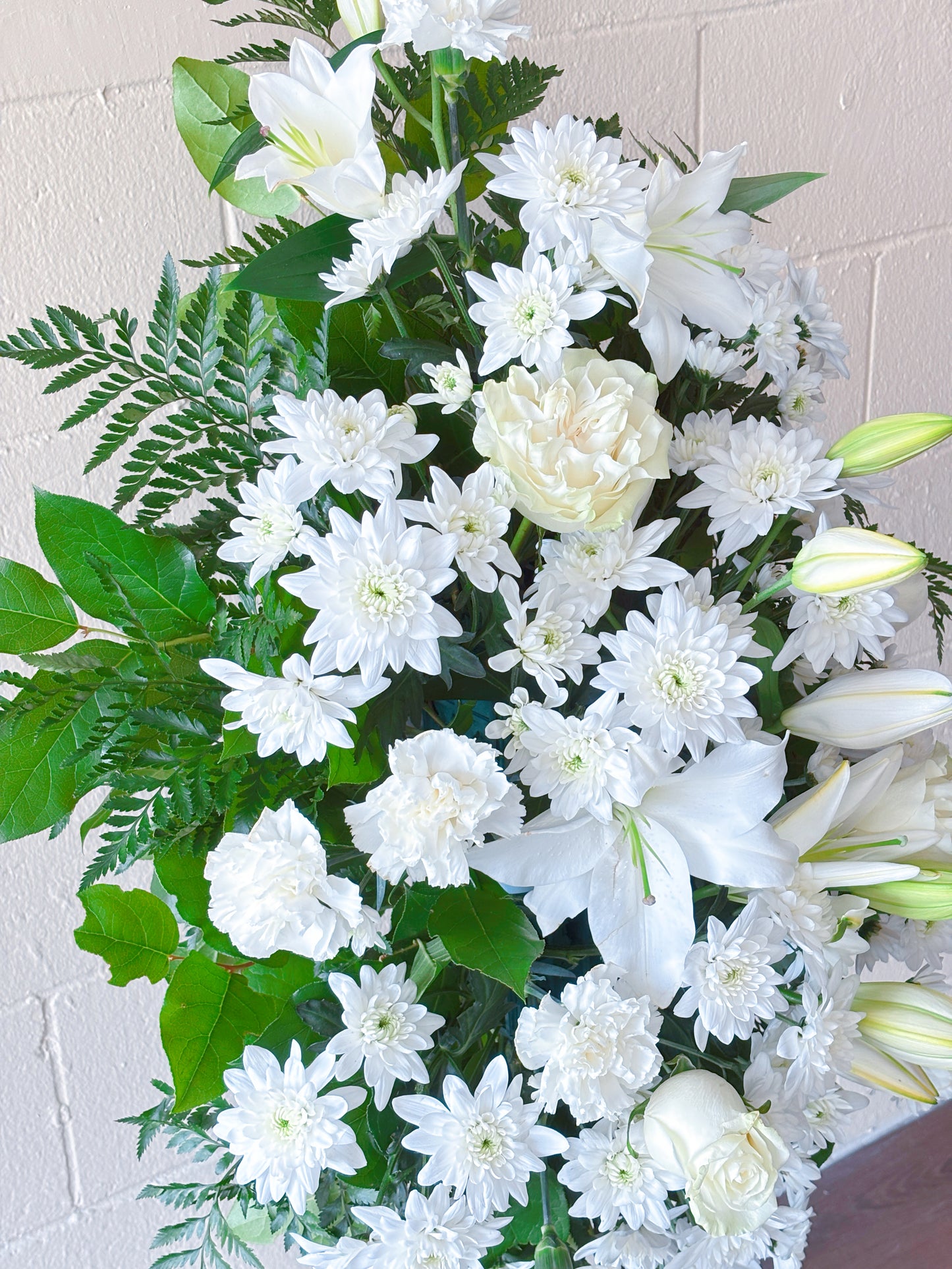 Funeral Flowers-Sympathy Easel Sprays Lily